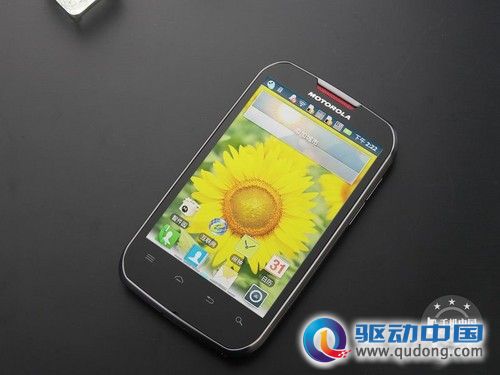 小巧酷黑音乐机 摩托罗拉XT553仅999元 
