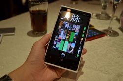 Lumia 920、Lumia 820