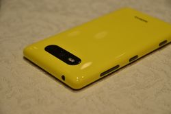 Lumia 920、Lumia 820