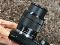 索尼 NEX-F3黑色 镜头细节 