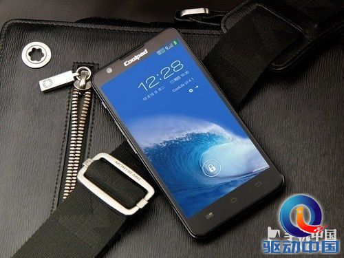 五核商务旗舰 酷派大观9960仅售3699元