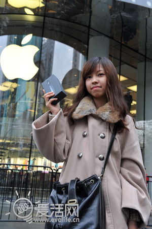 iPhone 5大陆发售直击:货源充足 黄牛不见踪影
