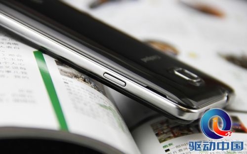 大屏双核高性价比 酷派千元机8150D评测