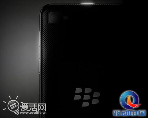 BlackBerry 10新机名称曝光 黑莓Z10黑白两色可选