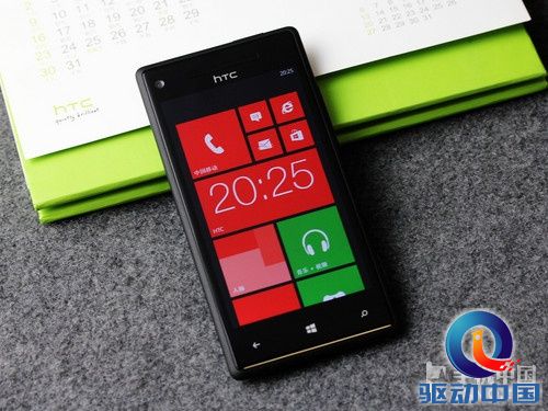 WP8双核高清屏 HTC 8X移动版深度评测