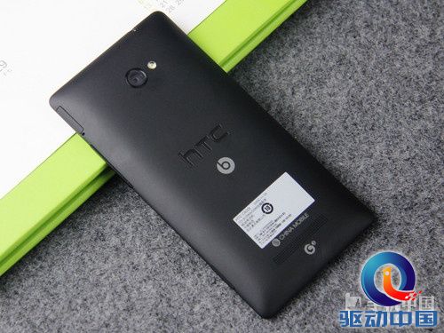 WP8双核高清屏 HTC 8X移动版深度评测