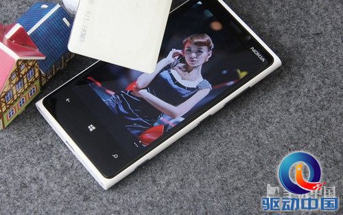 最具创新力 诺基亚920超敏感触控测试