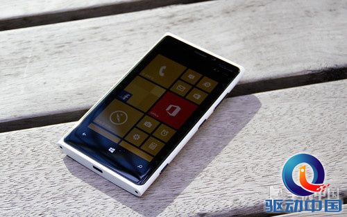 最具创新力 诺基亚920超敏感触控测试