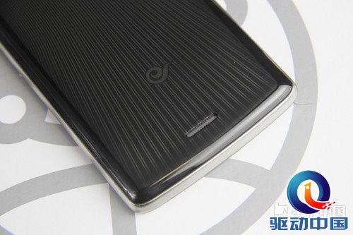 双CPU双网双通商务手机 联想S870e评测