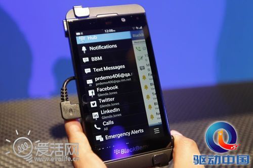 墙角挖得好 加拿大50%黑莓Z10预定用户来自iPhone安卓
