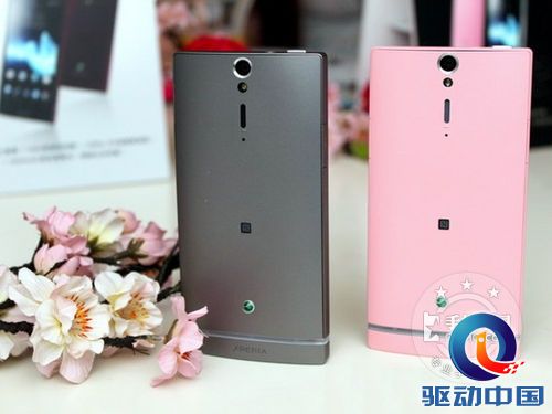 LT26II:3599元,银色到货 青年