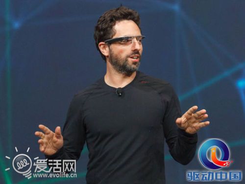 用眼镜百度一下 传百度已成功山寨Google Glass