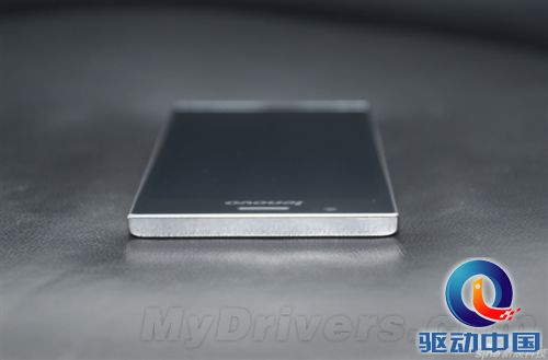 外形超赞!联想5.5寸1080p旗舰K900真机图赏