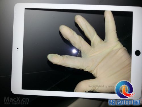 ipad-5-facade.jpg ipad-5-facade.jpg