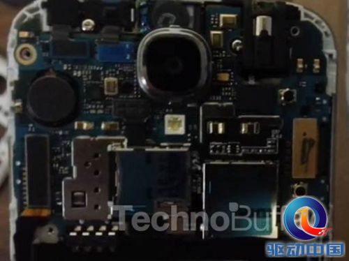 Samsung Galaxy S4 undressed on camera, found to be easily repairable