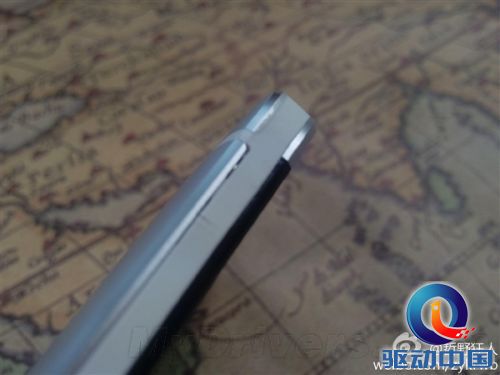 HTC坑爹?王力宏版国行HTC One做工很渣