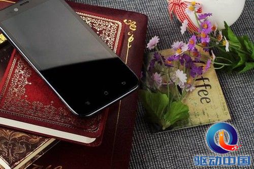 5寸大屏超性价比手机移动定制天语S5t图赏