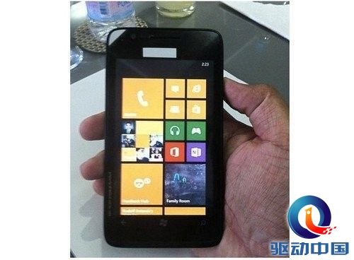 疑似诺基亚Lumia 628手机曝光