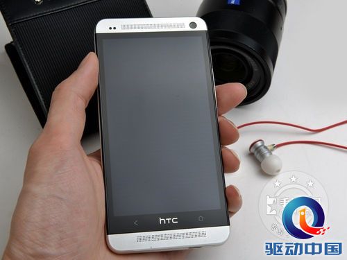 1.7GHz四核 新HTC One电信版售4880元 