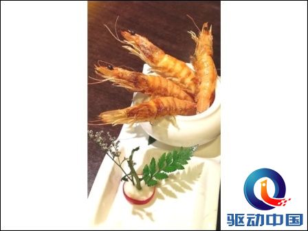 HTC手机: 新HTC One验毒利器顶级吃货怎能没有你