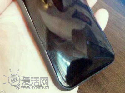 你好塑料 廉价版iPhone曝光惊现网络