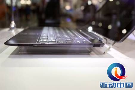 说明: C:\Users\rayvanson\Desktop\Com展\资料2\new 图\付争-Asus+图\付争-Asus 图\Asus 英菲尼迪 Tegra4 平板\IMG_5105.JPG