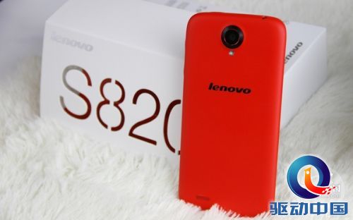 炫红时尚贴心服务 女人机联想S820评测