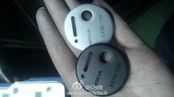 Lumia EOS大量谍照泄露 全金属机身闪闪发亮