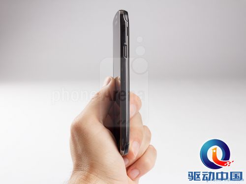 Samsung-Galaxy-S4-Active-Review-007