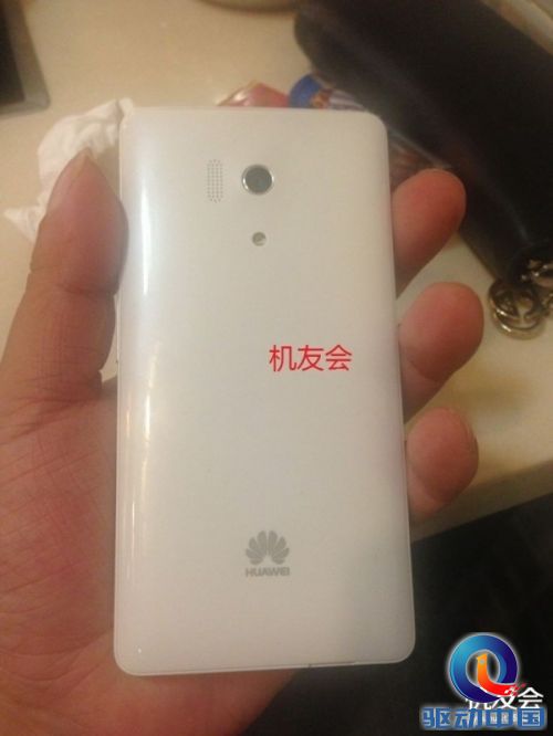 这就是华为荣耀3代:4.7寸屏+K3V2四核