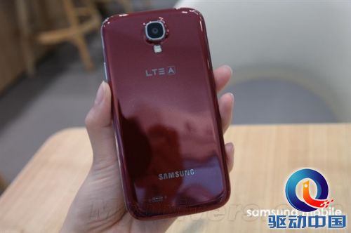 组图:这就是骁龙800版Galaxy S4