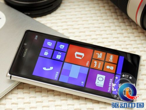造型质感华丽升级 Lumia 925暴降200元