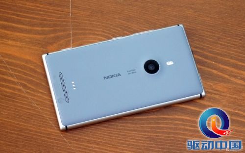 拍照再增强机身更轻薄 Lumia 925评测 