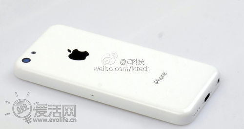 廉价iPhone海量图片曝光 网友笑称造型抄袭小米