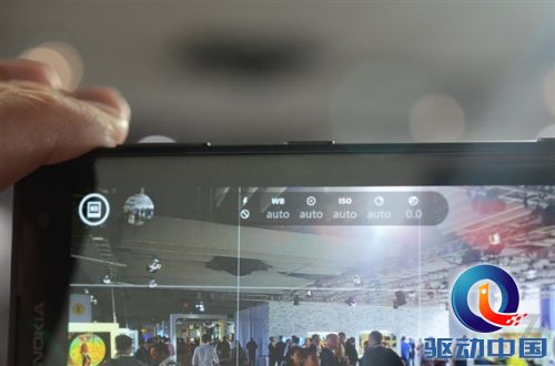 诺基亚新拍照机皇Lumia 1020真机多图赏