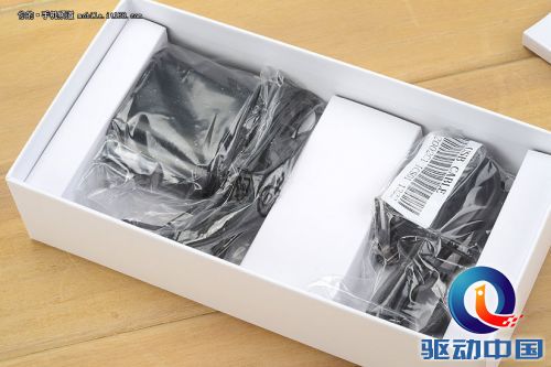 全球最薄1080P双卡 TCL idol X开箱图赏