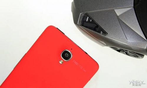 超窄边框 极致纤薄 灵动时尚TCL Star idolX S950图赏