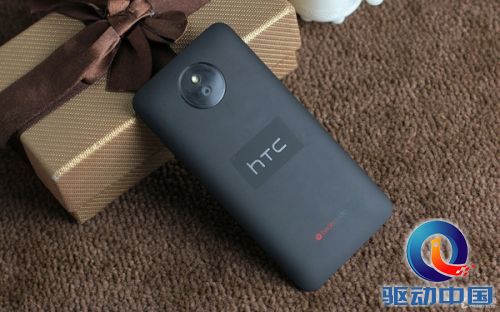双网双待四核机 HTC Desire 609d评测