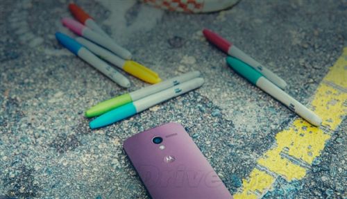 X Phone正式登场:白色超帅气