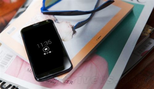 X Phone正式登场:白色超帅气