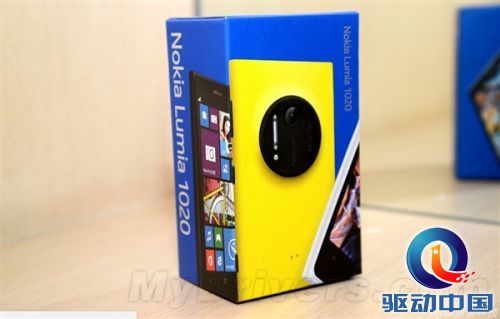 诺基亚够狠 组图：5999元骚黄Lumia 1020