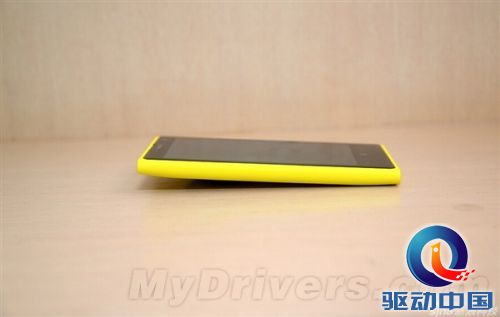 诺基亚够狠 组图：5999元骚黄Lumia 1020