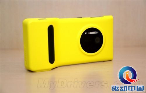 诺基亚够狠 组图：5999元骚黄Lumia 1020