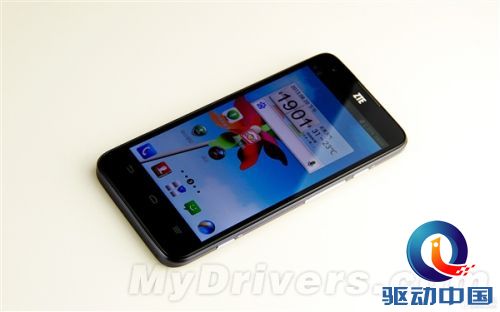 PK小米3代 组图：首款Tegra 4手机