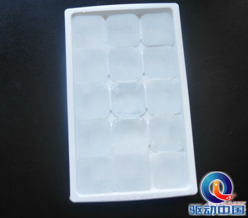 大容量小体积 松下三开门冰箱评测