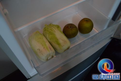 大容量小体积 松下三开门冰箱评测