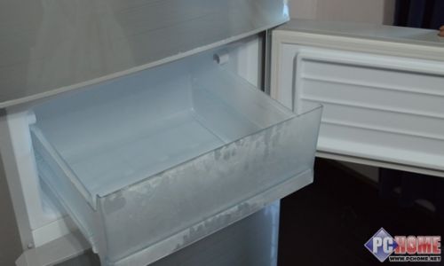 大容量小体积 松下三开门冰箱评测