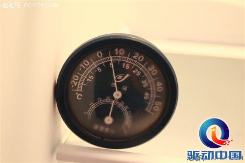 松下全新三门直冷冰箱NR-C25SPD1测评
