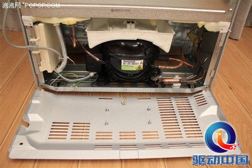 松下全新三门直冷冰箱NR-C25SPD1测评