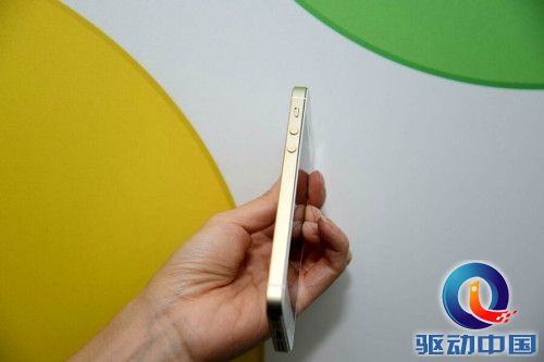 苹果中国首场发布会:看回放+玩真机